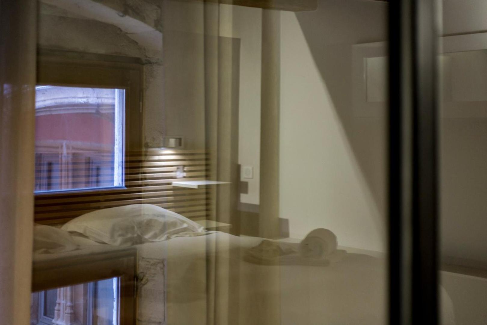 Le Duplex Du Change - Lyon Ail ภายนอก รูปภาพ